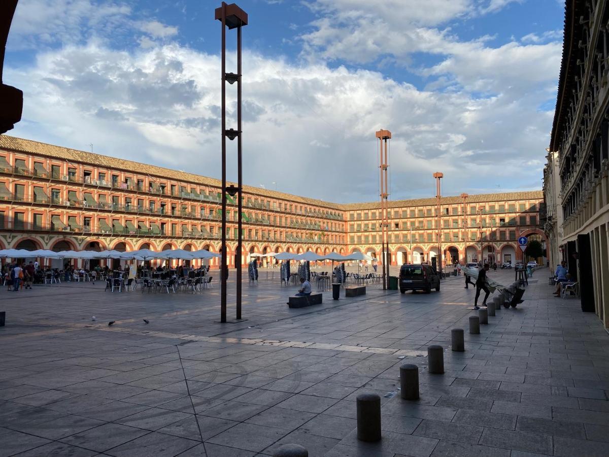 Apartamentos La Camara I Cordoba Corredera Exterior foto